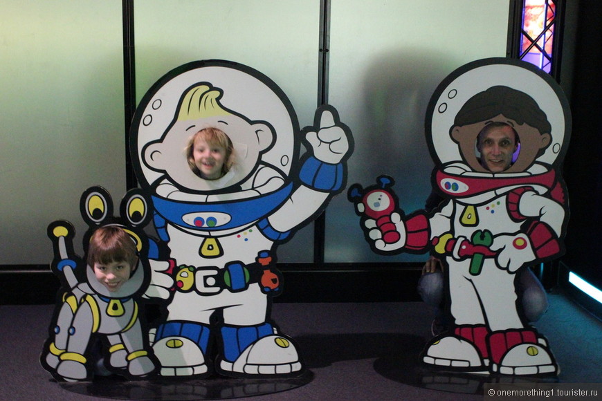 Не поехать ли нам в Музей Космоса?