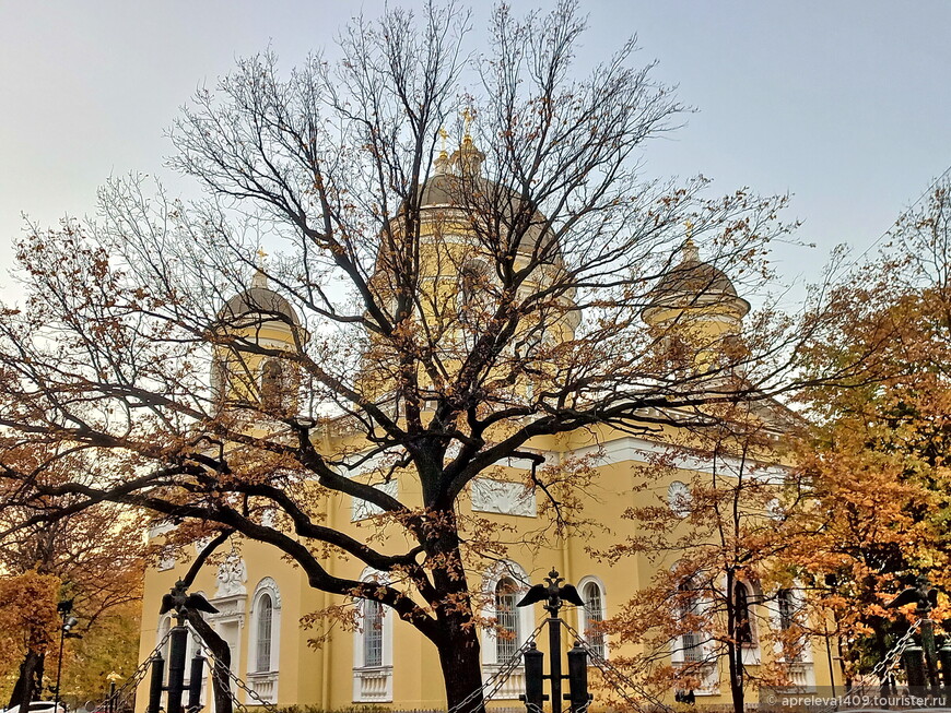 Санкт-Петербург. Продолжаю постигать... Любуясь осенью...