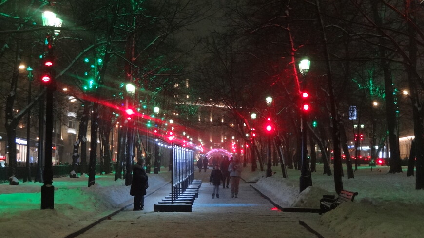 Новогодняя Москва 2022 — идем пешком от «Киевской» в центр (фото + видео)