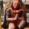 Статуя Гаруды перед храмом Чангу Нараян.