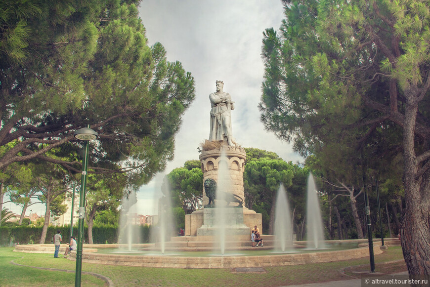 Памятник Альфонсо I в Сарагосе (интернет).