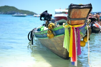 Таиланд с апреля введёт сбор с иностранных туристов
