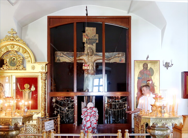 Годеновский крест в церкви Иоанна Златоуста
