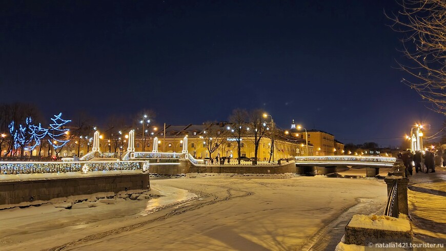 Вид на отель с Пикалова моста