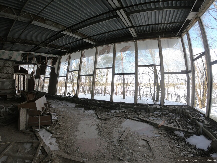 Речной вокзал и кафе «Припять» г. Припять Чернобыльская Зона отчуждения, Украина