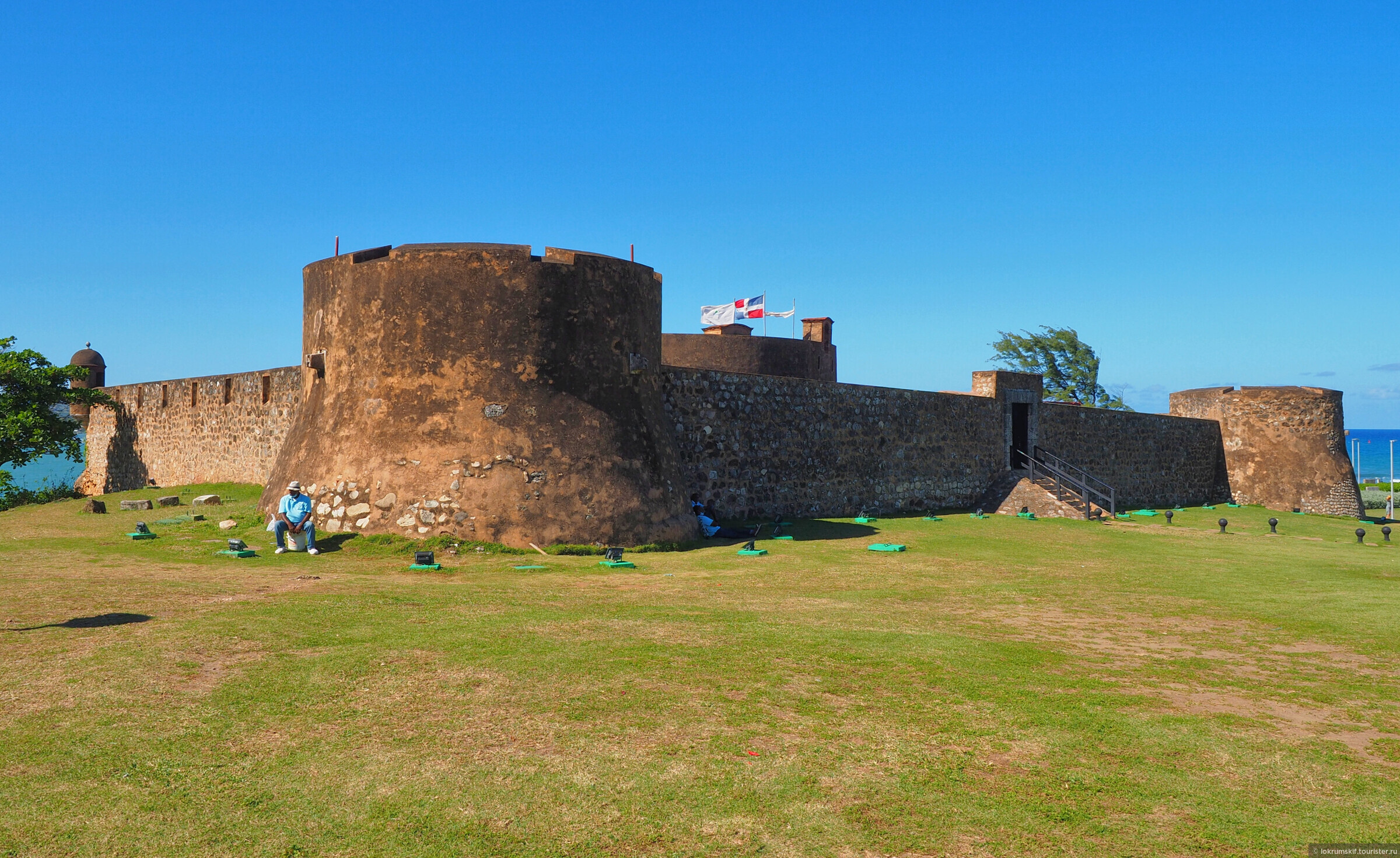 Форт прим. Замок Сан Северино Куба. Крепость Сан-Хуан-де-улуа. Сан Фелипе Мексика. Крепость Сан Томазо.