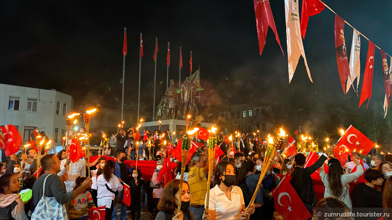 Праздник День Турецкой Республики (Турция, Анталия, Манавгат, 29 октября 2021)