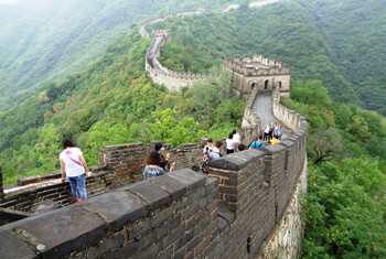 В КНР из-за землетрясения обрушилась часть Великой Китайской стены