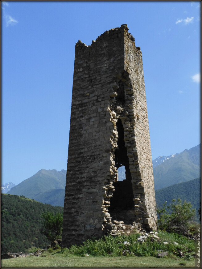 2-й день. Жемчужные ожерелья башен, рассыпанные по изумрудным лугам Ингушетии