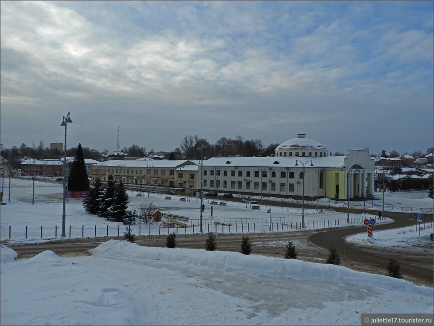 Далека дорога твоя. Едем в Псков.