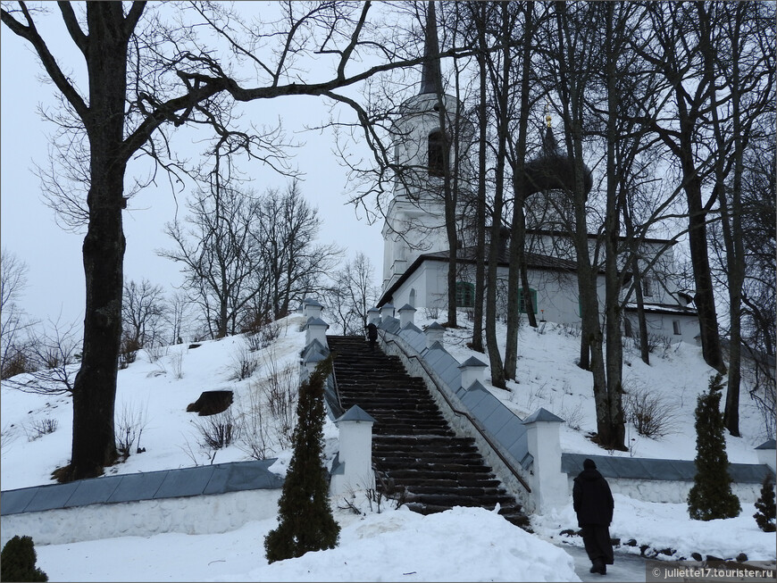 Далека дорога твоя. Едем в Псков.