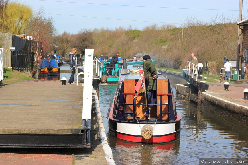 Узкие лодки Narrowboats - весенний Английский сплав. Март 2012