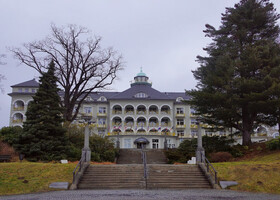 Санаторий Присницовский является самым большим в парке.