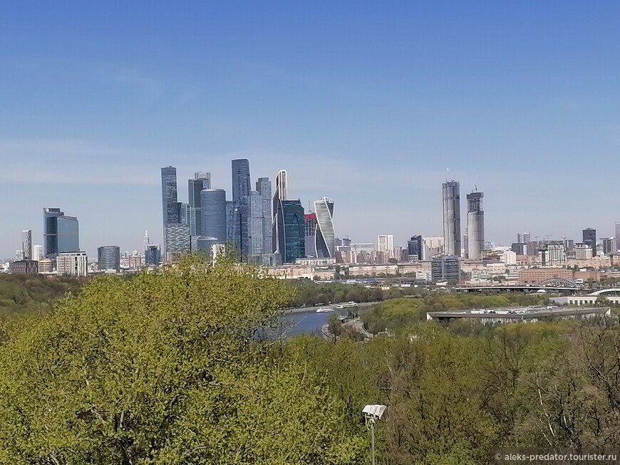 Москва в мае с Воробьевых гор