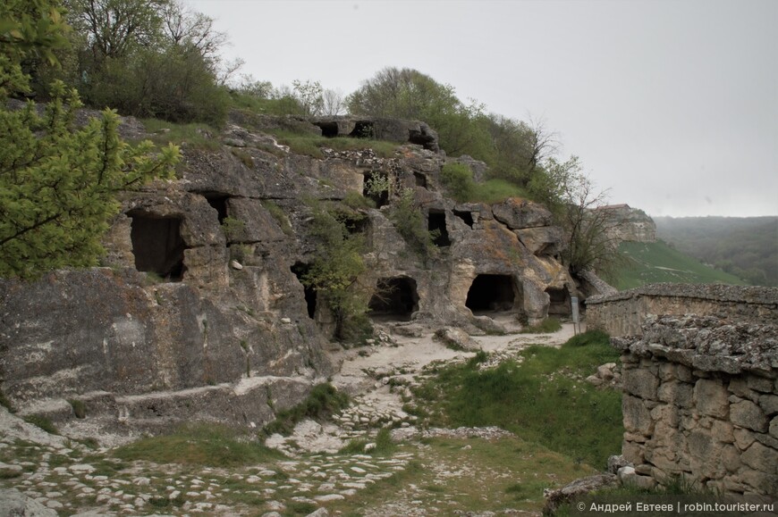 Средневековый город-крепость в Крыму, родовая крепость известной крымской правительницы Джанике