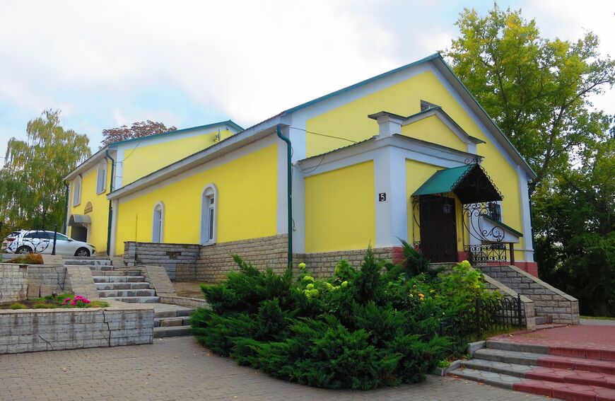 Здание церковно-приходской школы