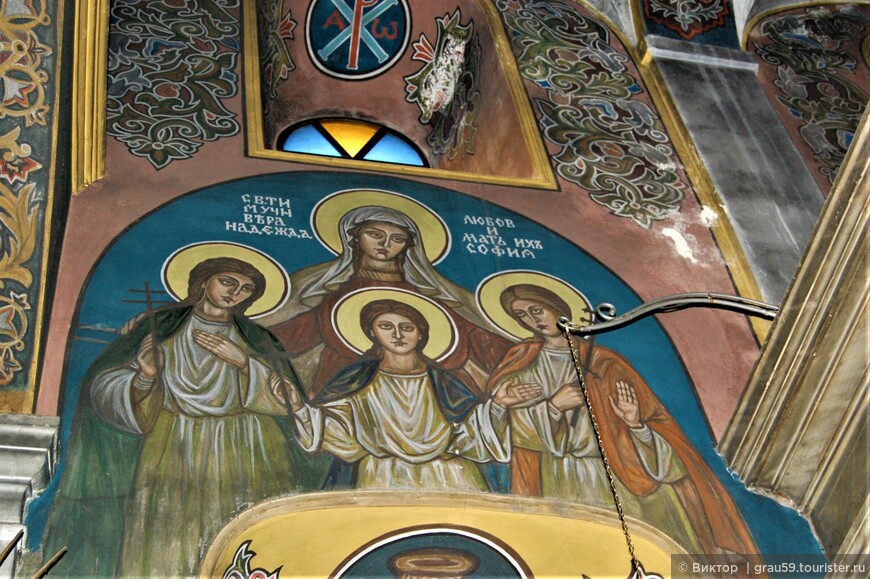 Поразительное зрелище Болгарии — фрески русского иконописца 