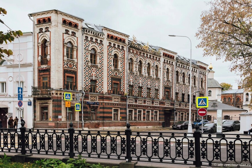 Константинопольское патриаршее подворье, вид со стороны Петровского бульвара (интернет).