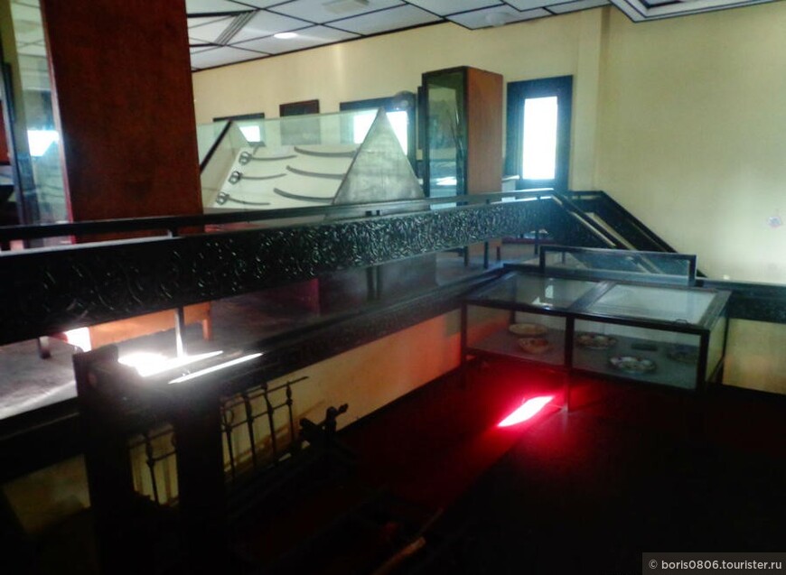 Музей национального героя на линии экватора