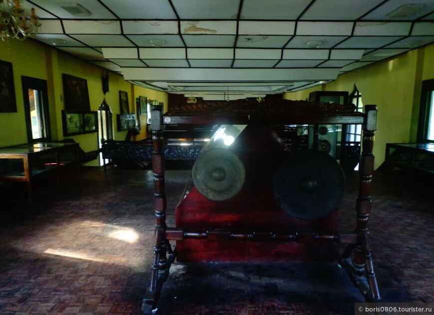 Музей национального героя на линии экватора