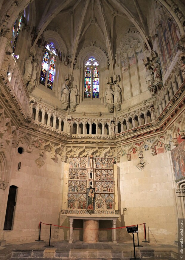 Фантастическая капелла портных (Capilla de Santa María de los Sastres), 14-й век.