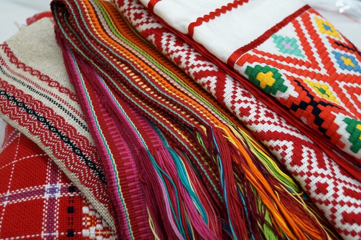Текстиль в традиционных цветах Удмуртии