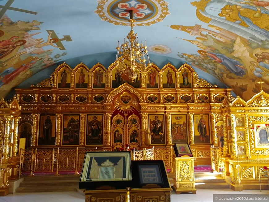 Свято-Троицкий собор в Саратове...