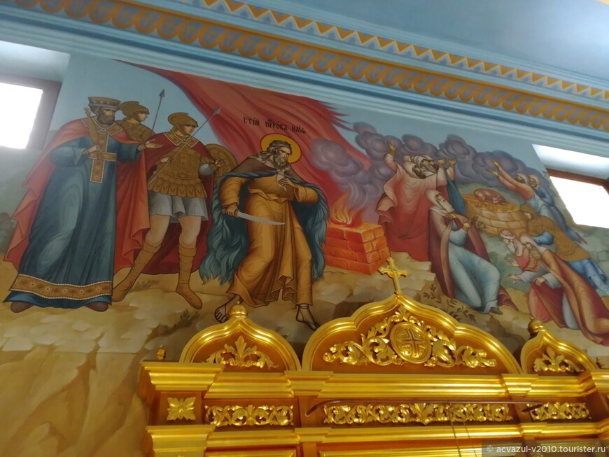 Свято-Троицкий собор в Саратове...