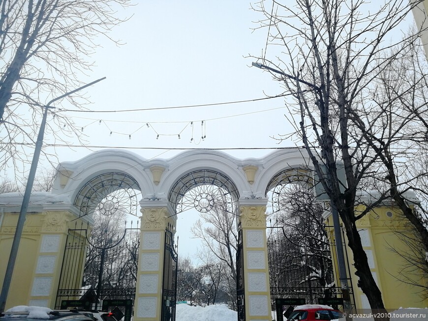 Парк им. М. Горького и городок «Лукоморье» в Саратове