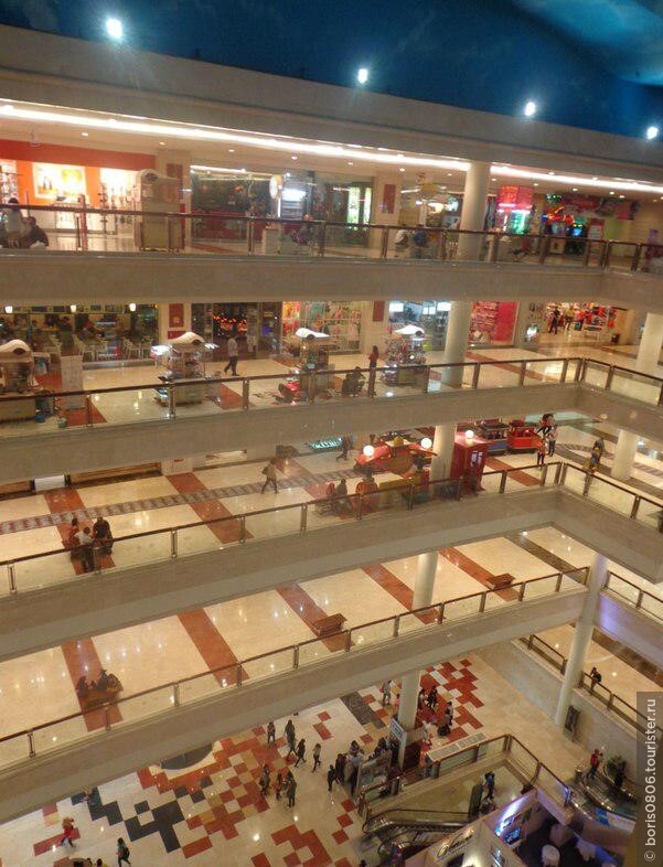 Один из крупнейших торговых центров Суматры
