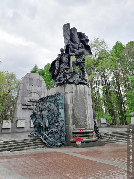 Поклонная гора и Парк Победы в Москве