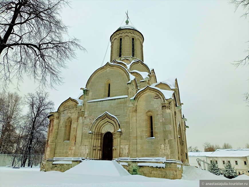 Спасо-Андроников монастырь, где находится самая древняя церковь Москвы