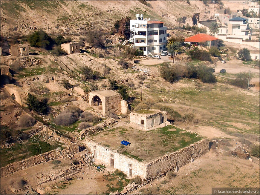 Археологическая зона, руины более позднего периода
