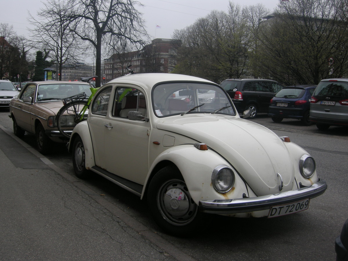 Автомобили в швеции