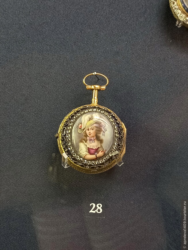Часы карманные. Фарнция, Париж, последняя четверть 18 века. Золото, алмазы, эмаль, металл, резьба.