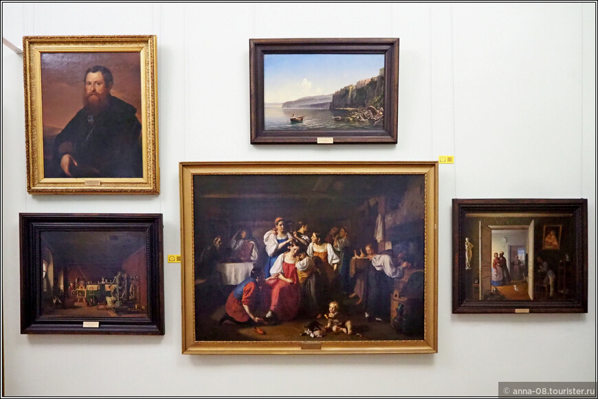 В центре:  Карнеев А.Е (1833-1896) «Сборы к венцу»