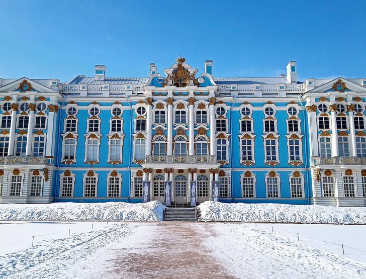 Большой Екатерининский дворец в марте