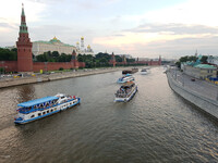 Виды Москвы с Большого Каменного моста