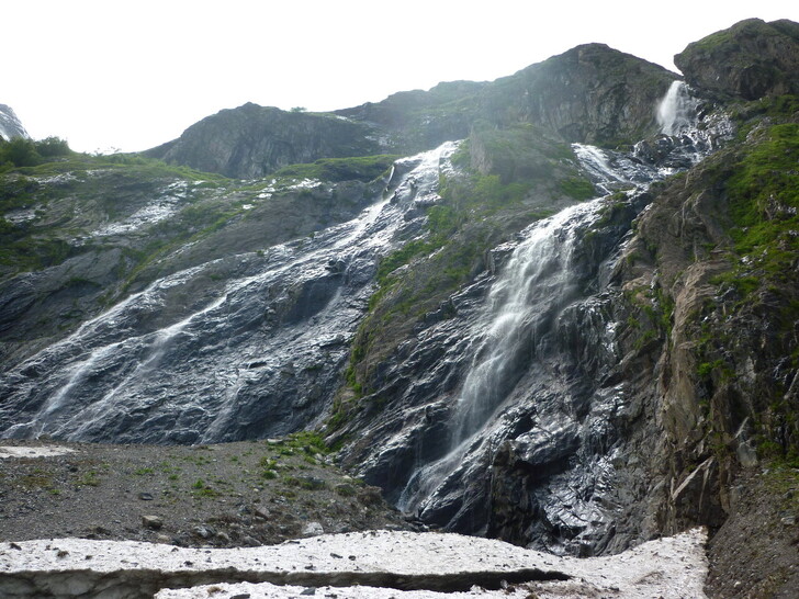 Первый Суфруджинский водопад
