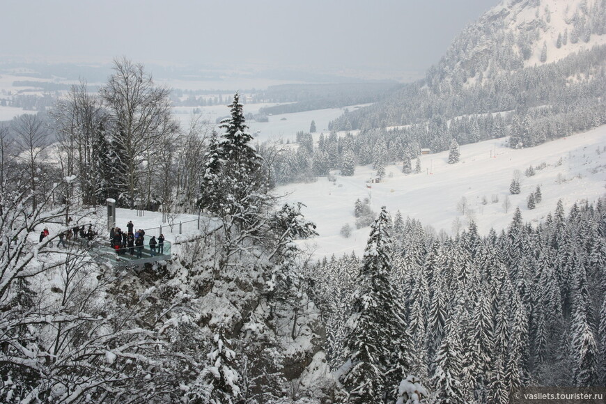 Сказочный Нойшванштайн и игрушечный Фюссен в альпийских снегах 