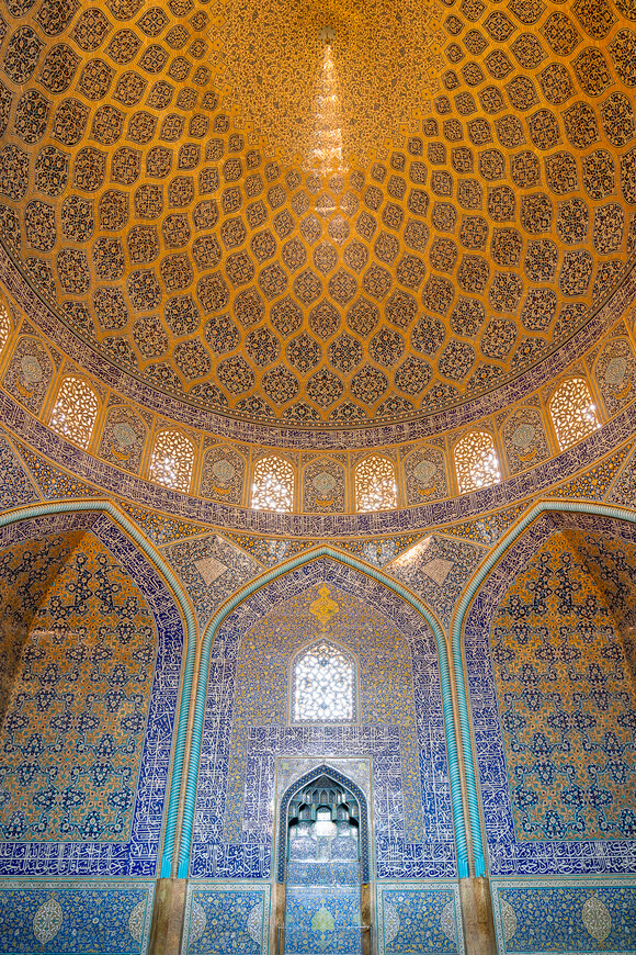 Павлиний хвост в мечети Лотфолла (Исфахан)