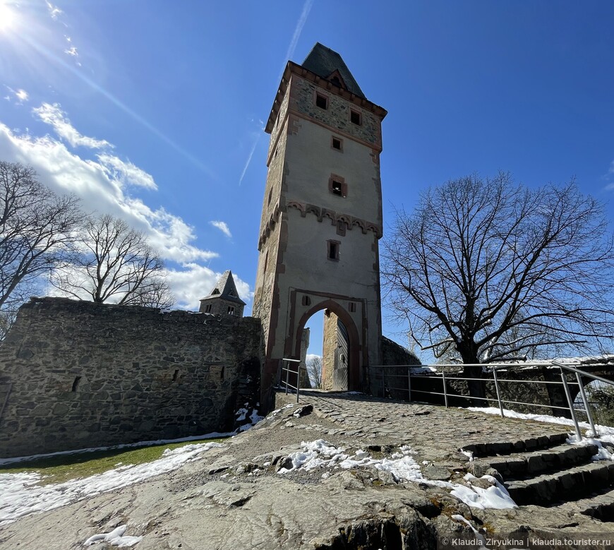 Крепость Франкенштайн, навеявшая идею персонажа