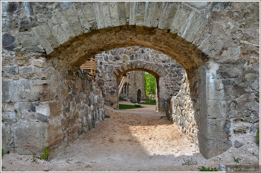 Открытие Сигулдского замка Ливонского ордена (мини-фоторепортаж)