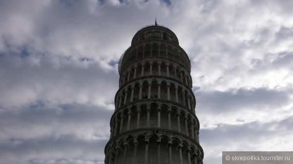 Куда падает Пизанская башня, и зачем я терла пятак флорентийскому кабану? Мой первый отпуск в Италии
