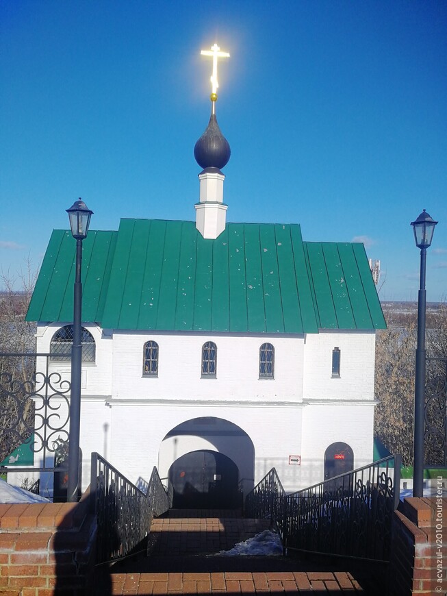 В Спасском монастыре Мурома...