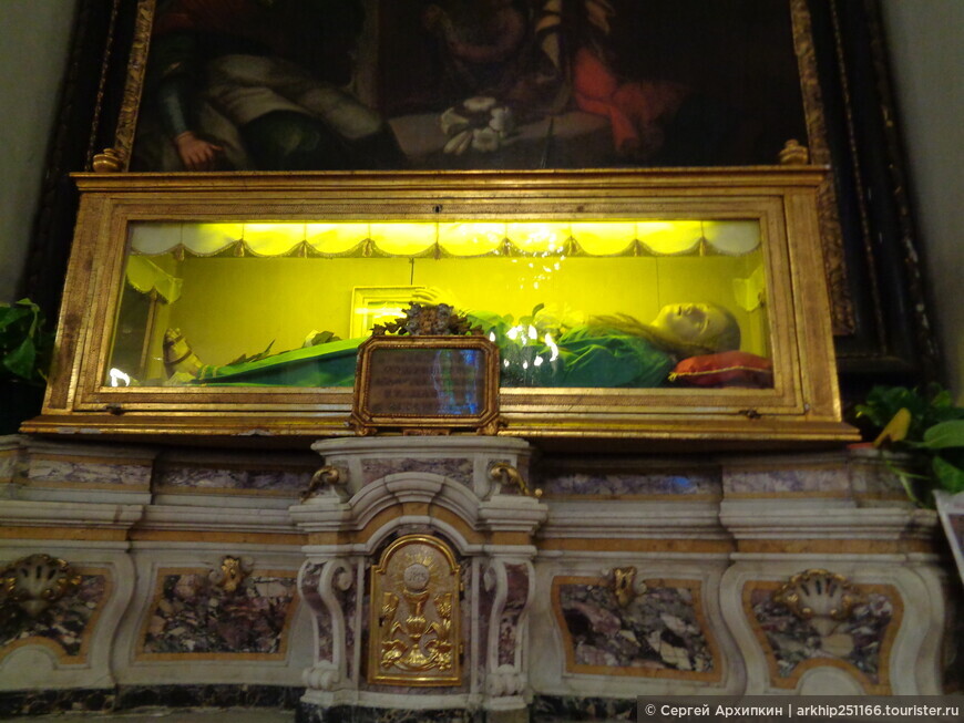 Собор-Святилище Мадонны дель Кармине в Катании