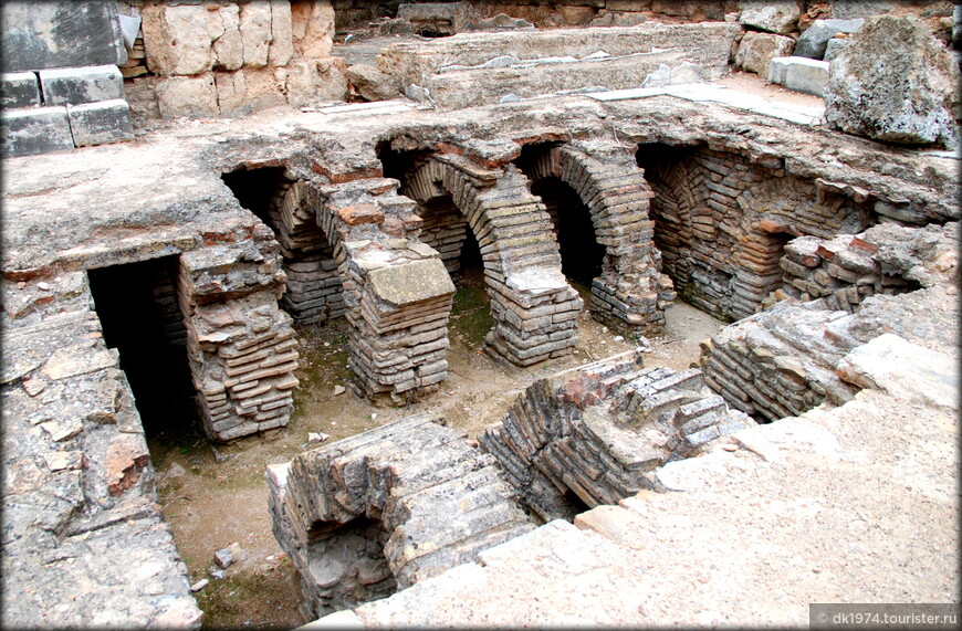 Величественные руины древнего города Перге
