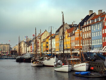 Дания снова принимает туристов из РФ 