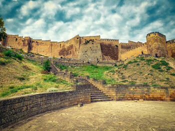 У стен крепости в Дербенте появится ландшафтный парк