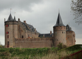 Замок Мяудерслот